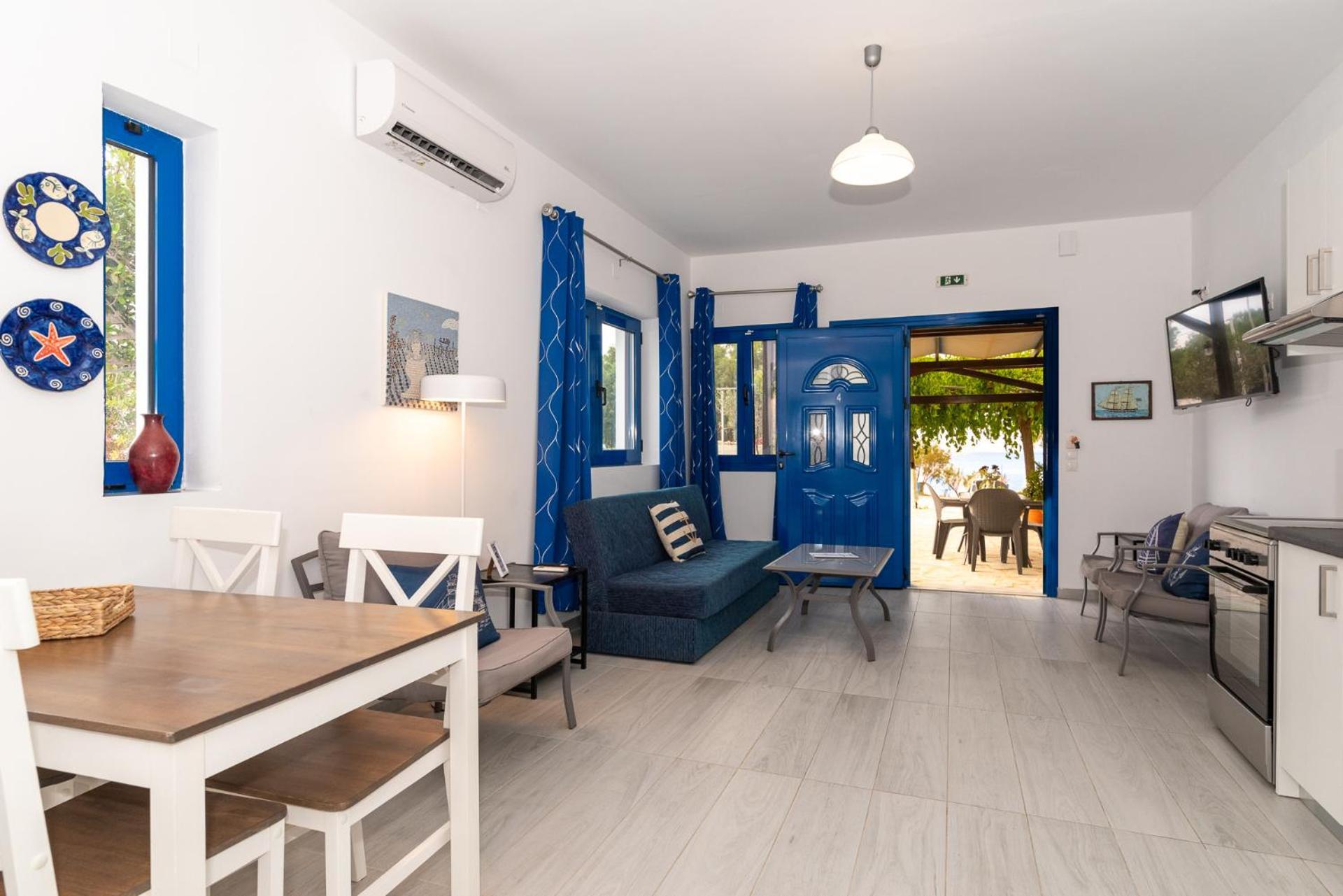 Stratos By Mroom Apartments Makrýgialos Buitenkant foto